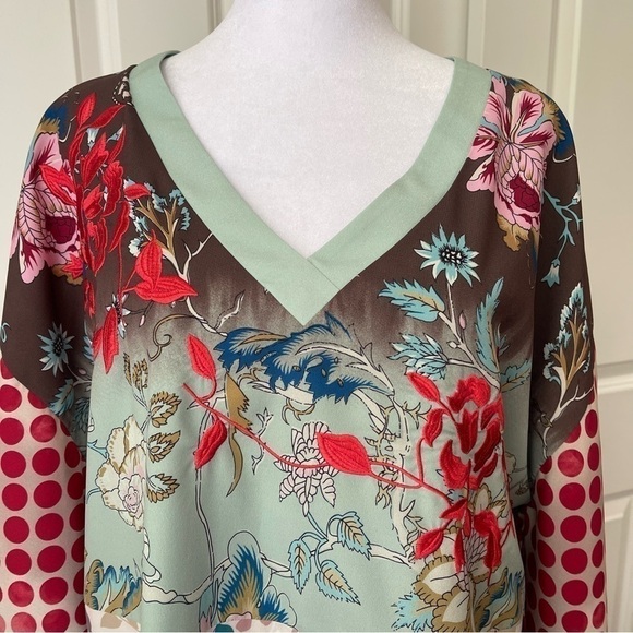 Soft Surroundings Izumi Pullover Kimono Sleeve Asian Floral V-Neck Tunic Blouse - Picture 3 of 13